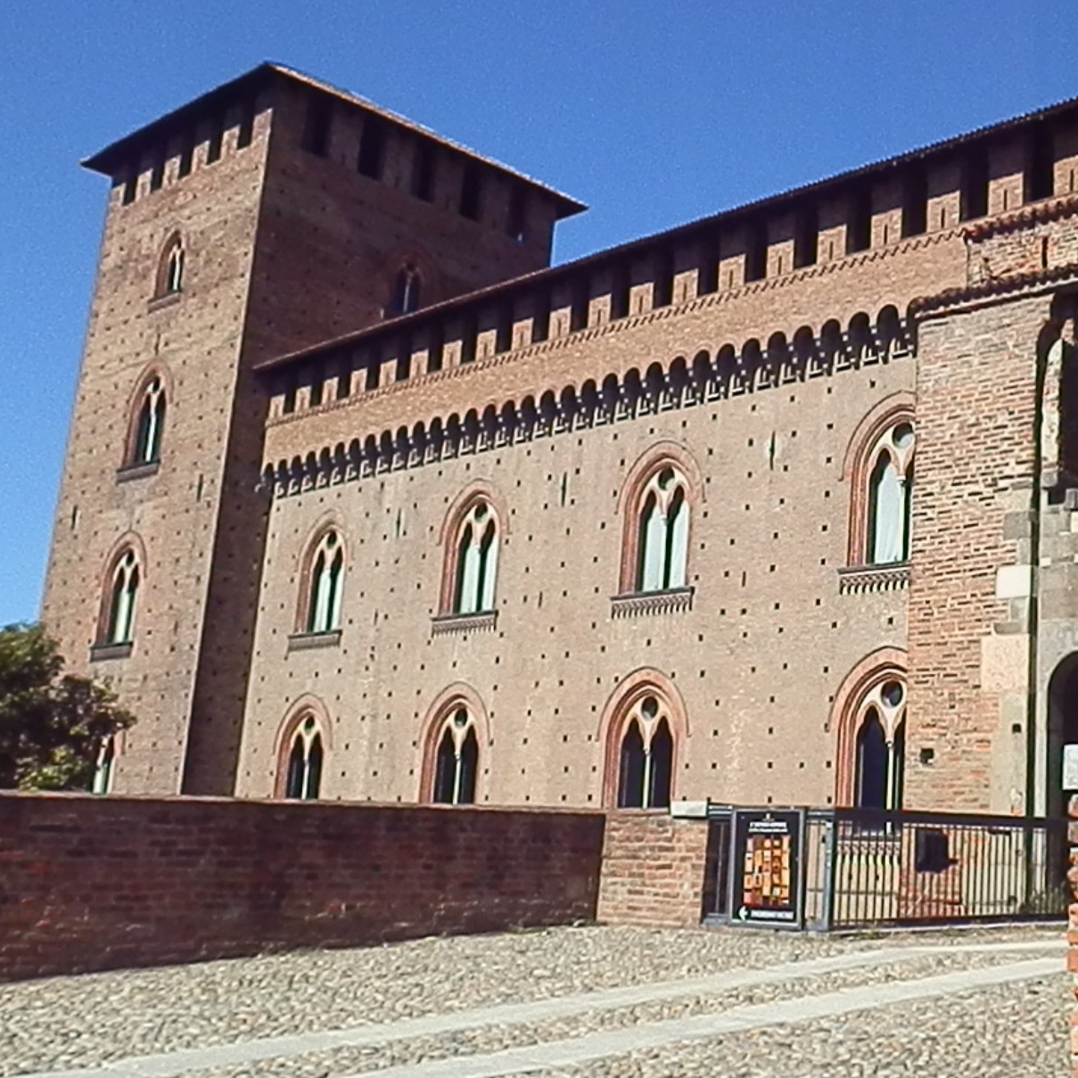 MUSEI CIVICI DEL CASTELLO VISCONTEO